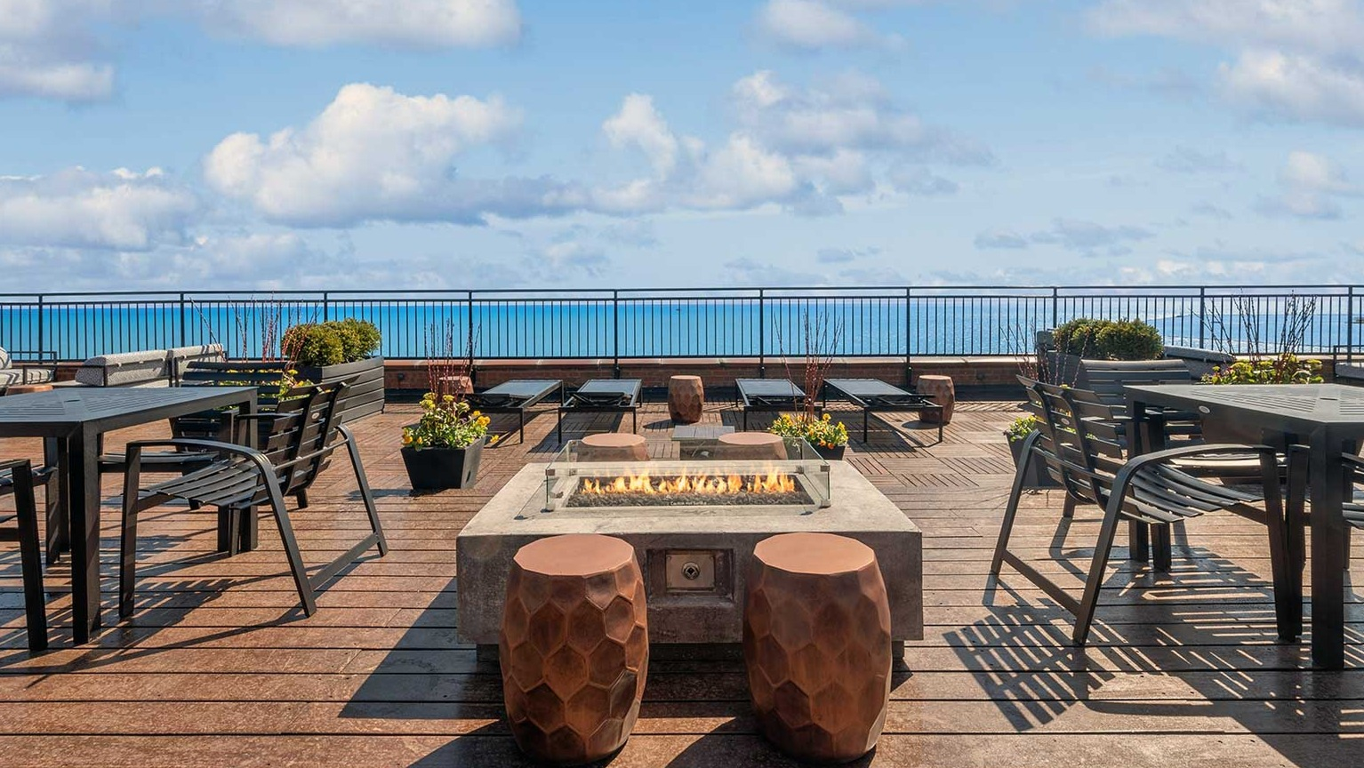 1350-1360 Lake Shore Drive