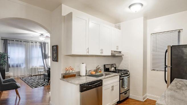 14 West Elm Apartments