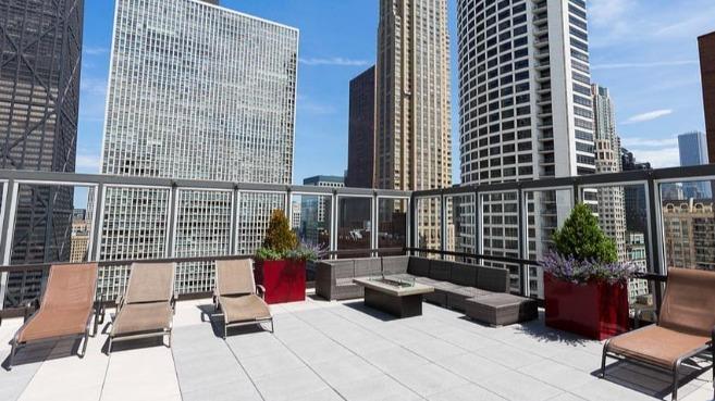21 E. Chestnut
