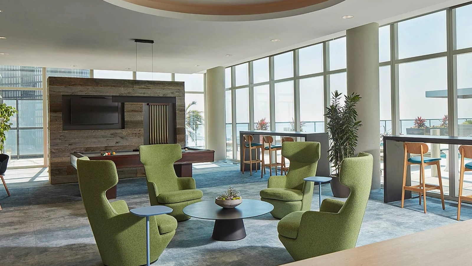 500 Lake Shore Drive Luxury Apartments