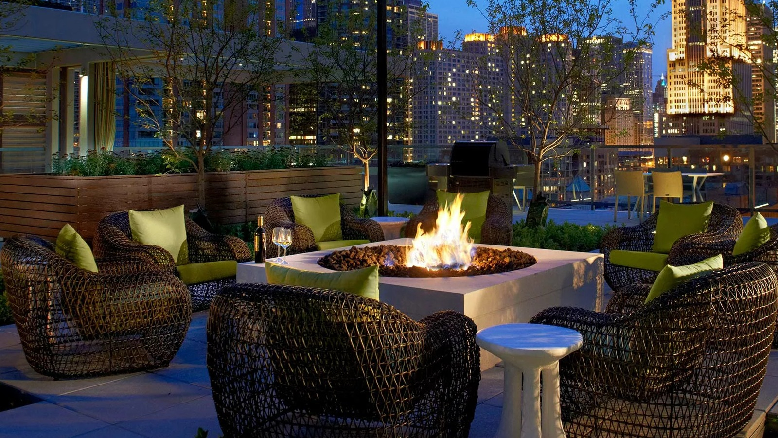 500 Lake Shore Drive Luxury Apartments