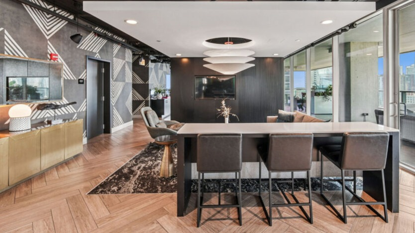 Aston Chicago Apartments