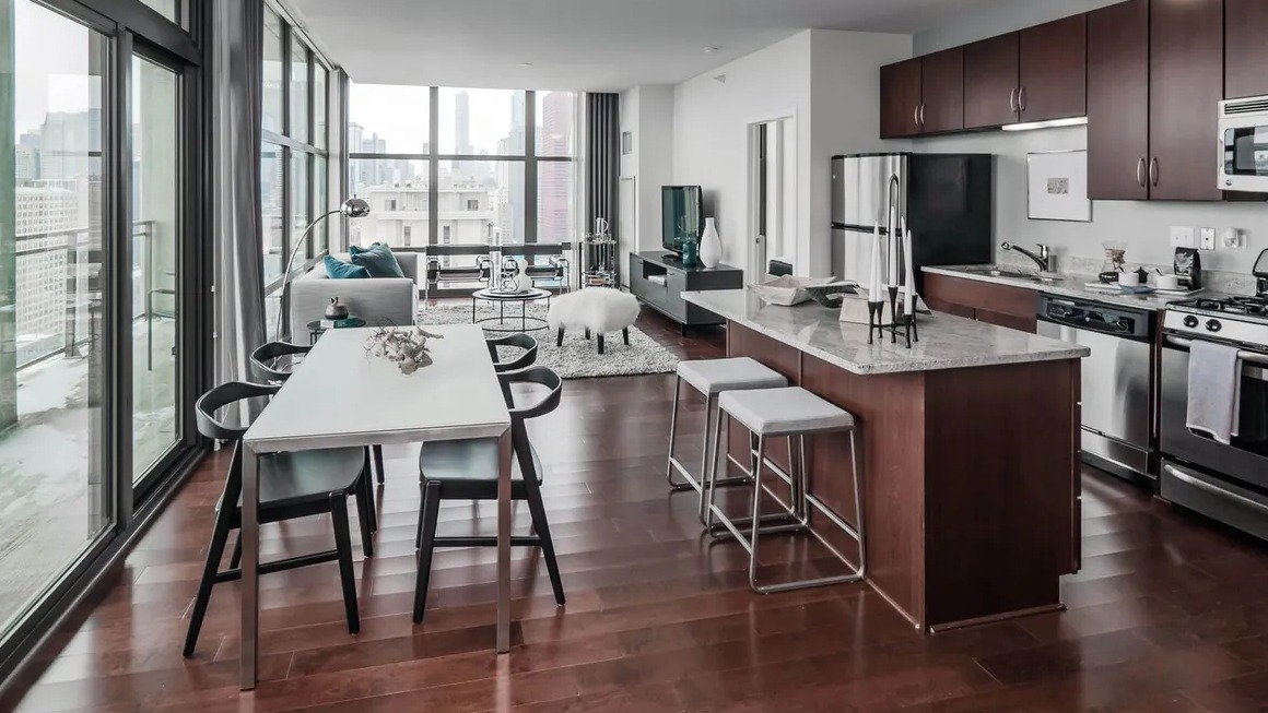 Astoria Tower Chicago