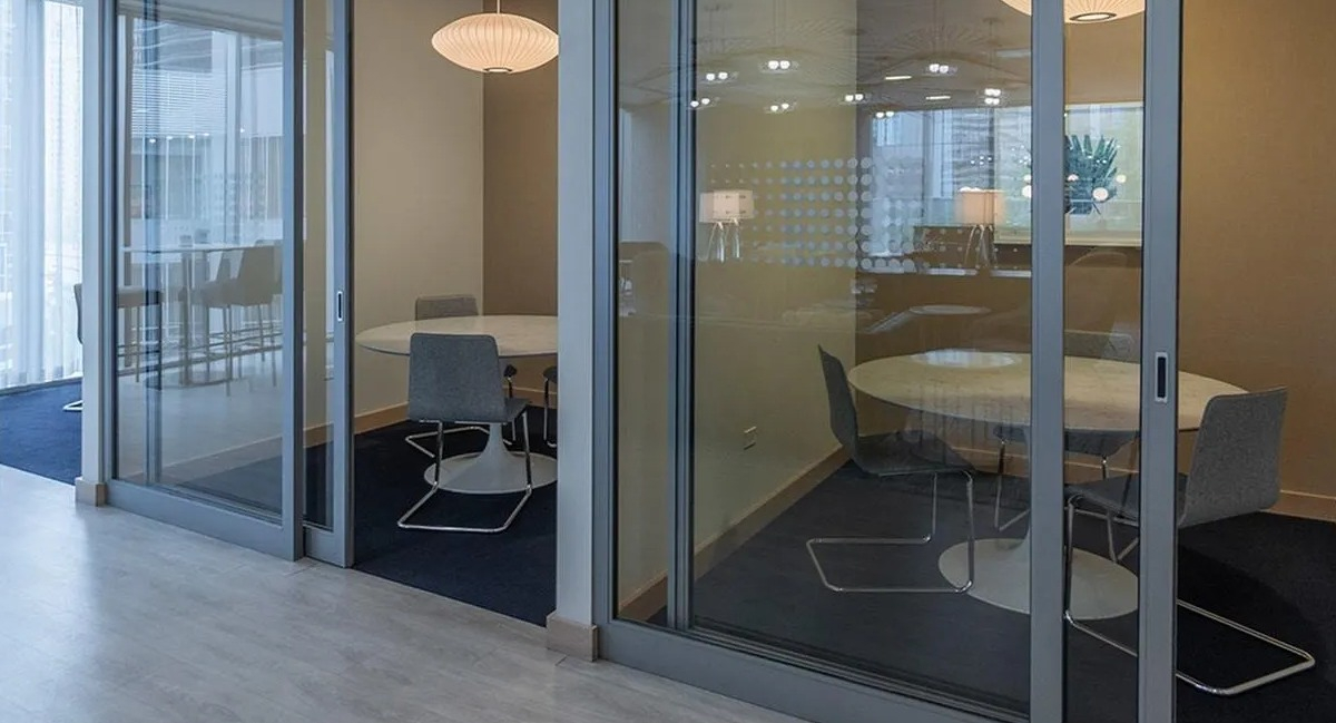 Modern private work nooks and conference rooms at Coast at Lakeshore East, ideal for focus and collaboration