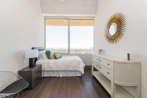 Unit 403 floor plan