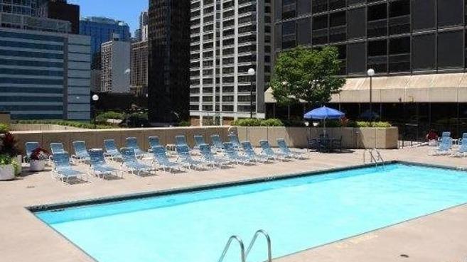 Lake Shore Plaza