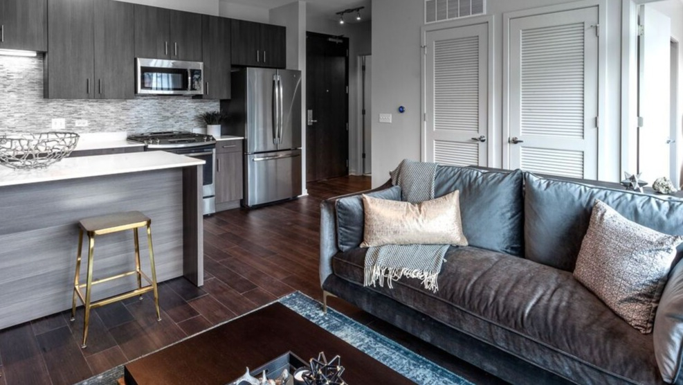 Luxe on Chicago Apartments