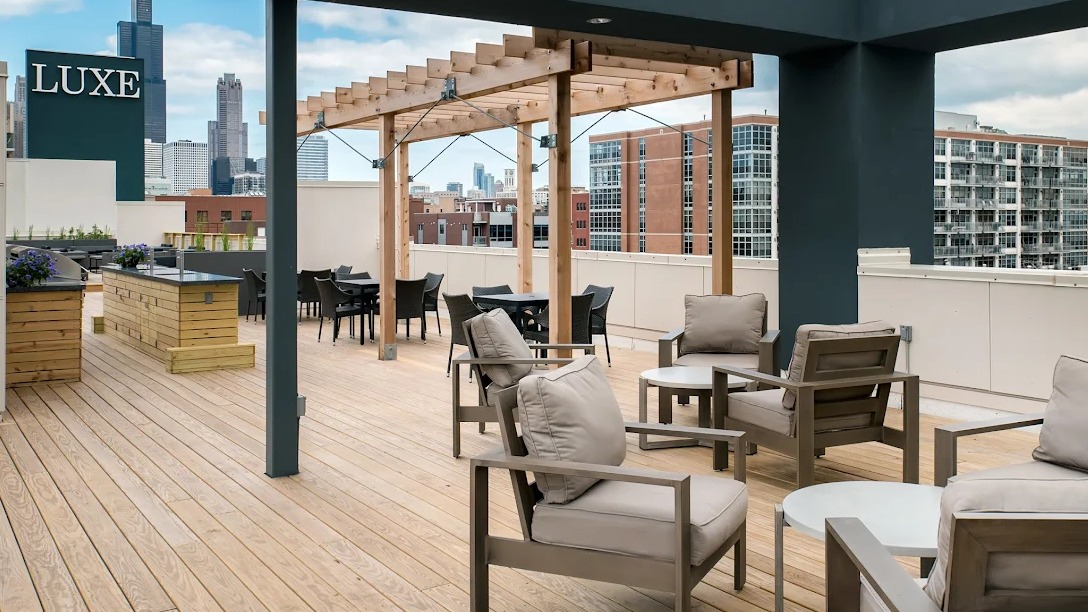 Luxe on Madison Apartments