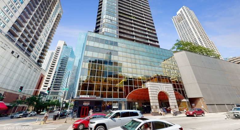10 E Ontario St. #4301