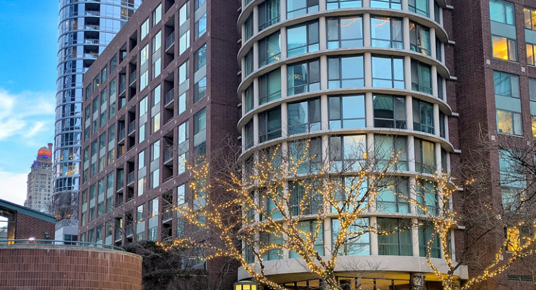 480 N MCCLURG Court #404N