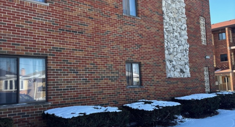 6323 W 64th Place