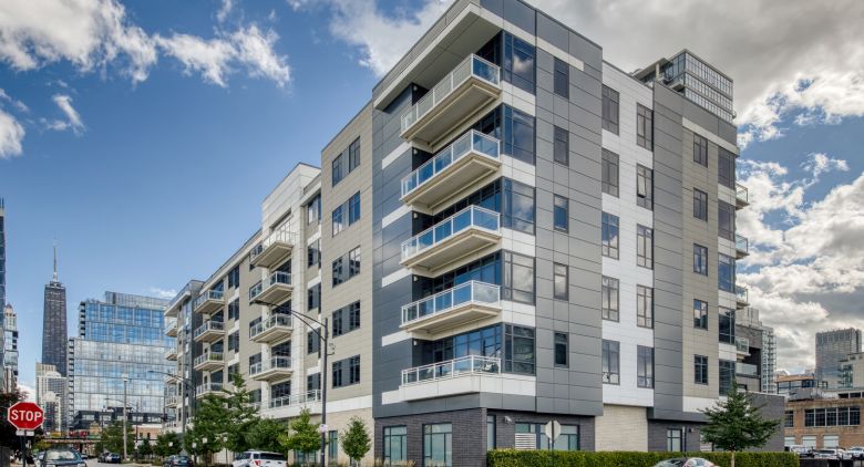 Near North apartment for rent
