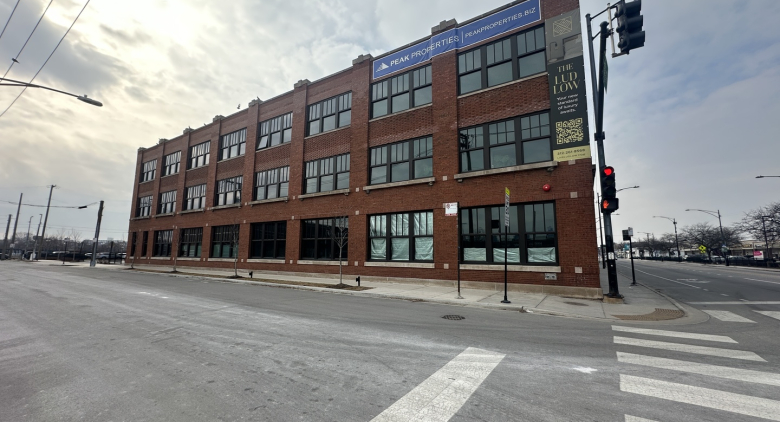 2032 N Clybourn Avenue