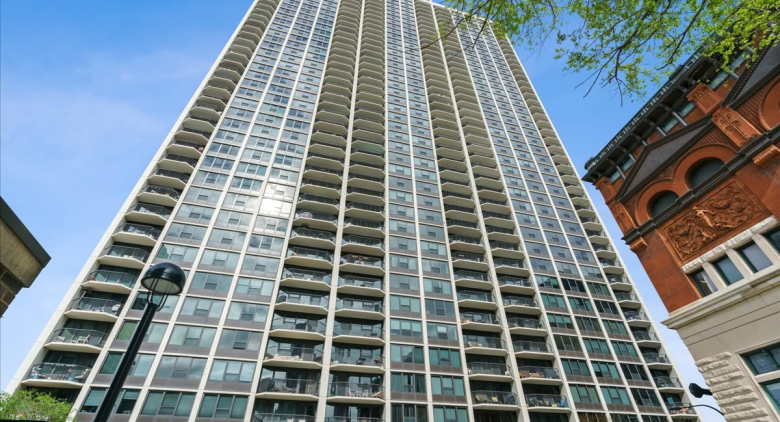 1560 N SANDBURG Terrace