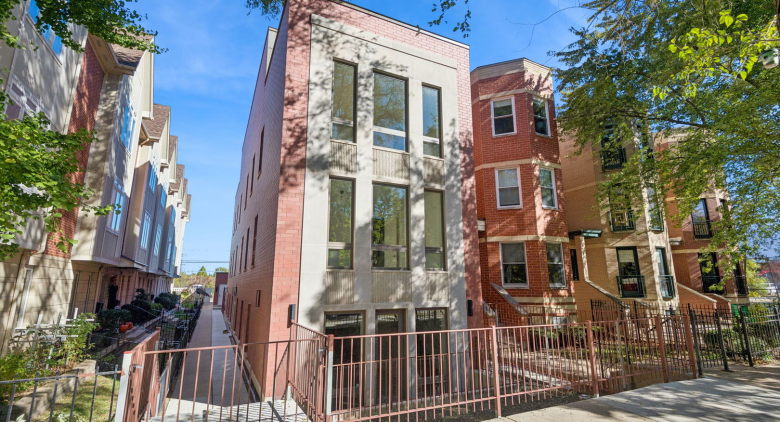 2323 N Lister Avenue