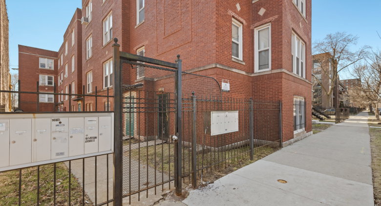 543 E 60TH Street #4