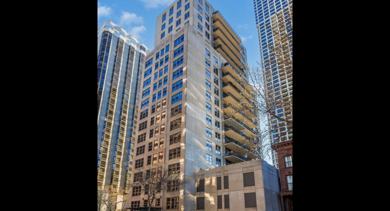1035 N Dearborn St. #19