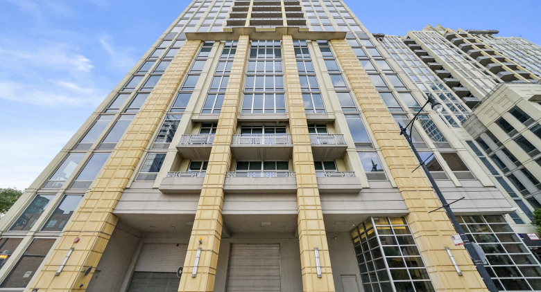 700 N Larrabee Street #1010