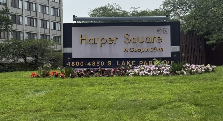 4850 S Lake Park Ave. #1507B