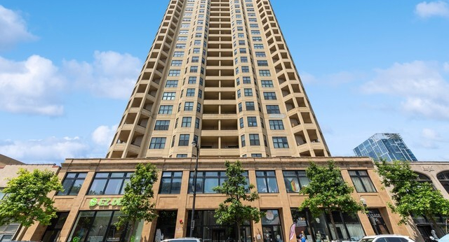 1464 S Michigan Avenue