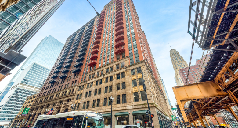 208 W WASHINGTON Street #1605