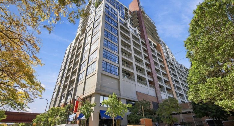 Unit #15K at 1530 S State St.
