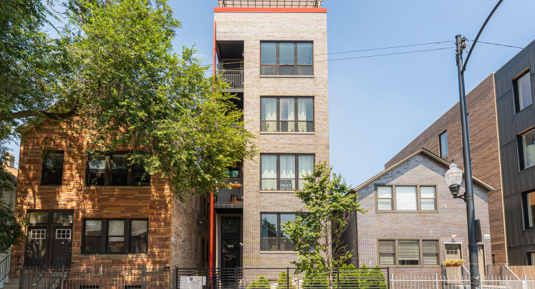 2108 W 18th Place