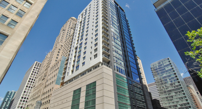 160 E ILLINOIS Street #1002