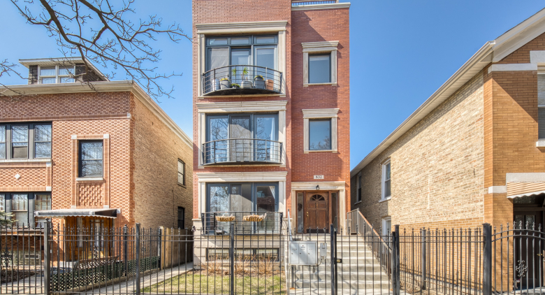 832 N Washtenaw Avenue