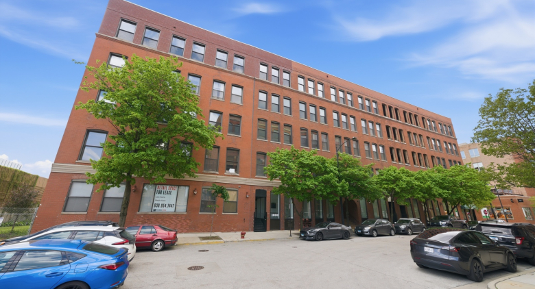 400 S Green St. #310