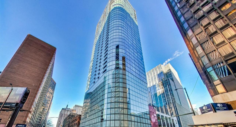 600 N FAIRBANKS Court