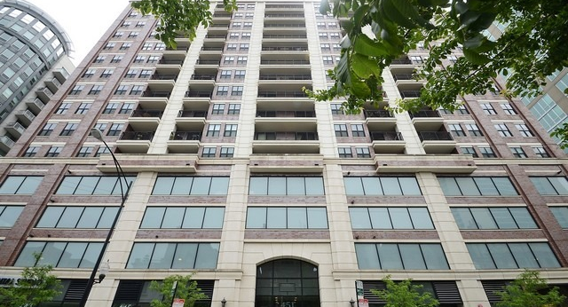 451 W Huron Street #703