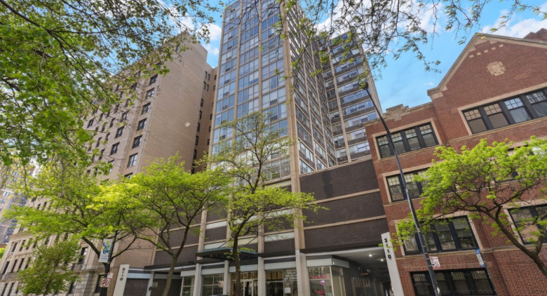 3110 N Sheridan Road