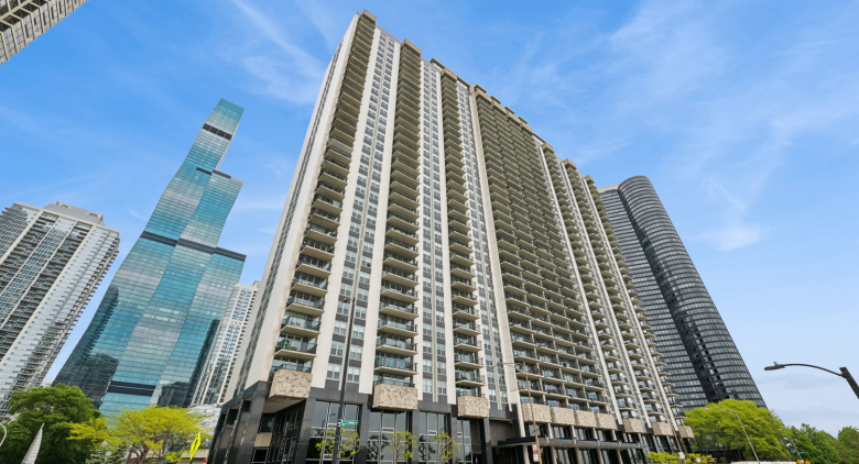 400 E Randolph Street #1710