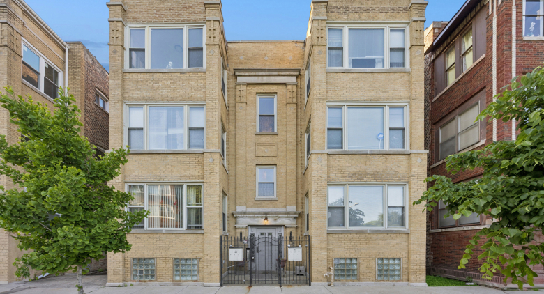 1552 E 65th Place