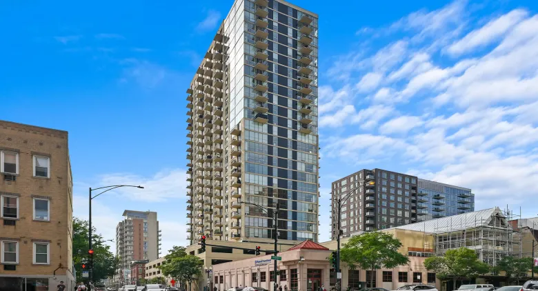 Unit #701 at 1212 N Lasalle St.