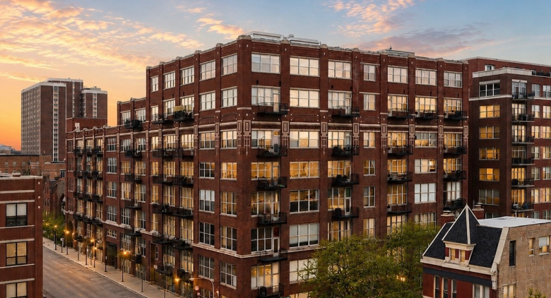 1500 W Monroe Street #123