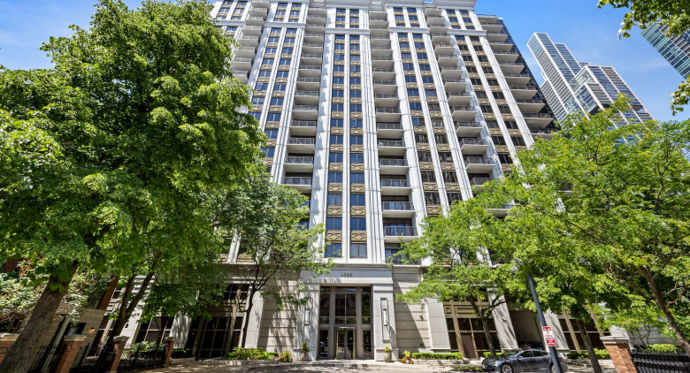 1322 S Prairie Ave.