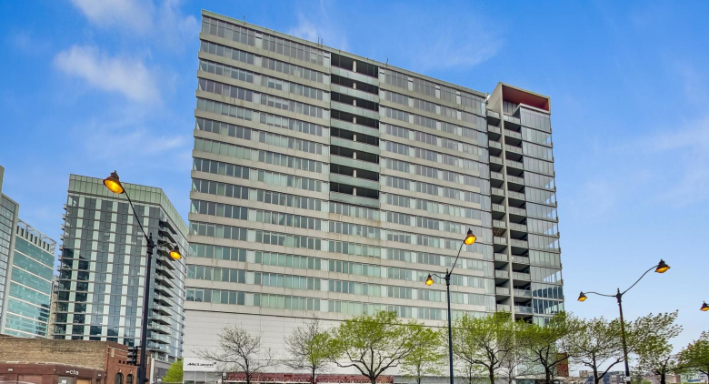 659 W Randolph St. #1711