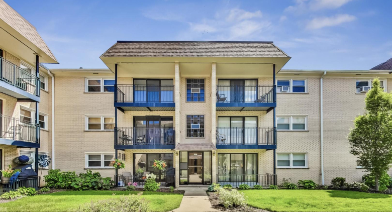 6563 N Harlem Avenue