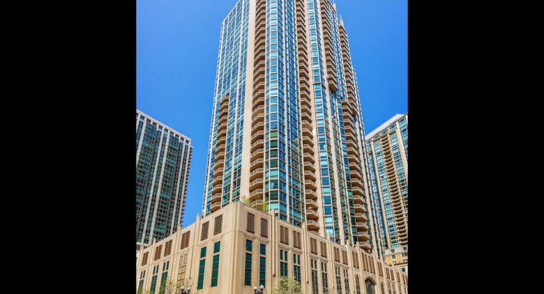 21 E Huron Street #1201
