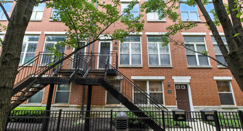346 E 25th Place