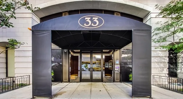 Unit #502 at 33 W Huron St.