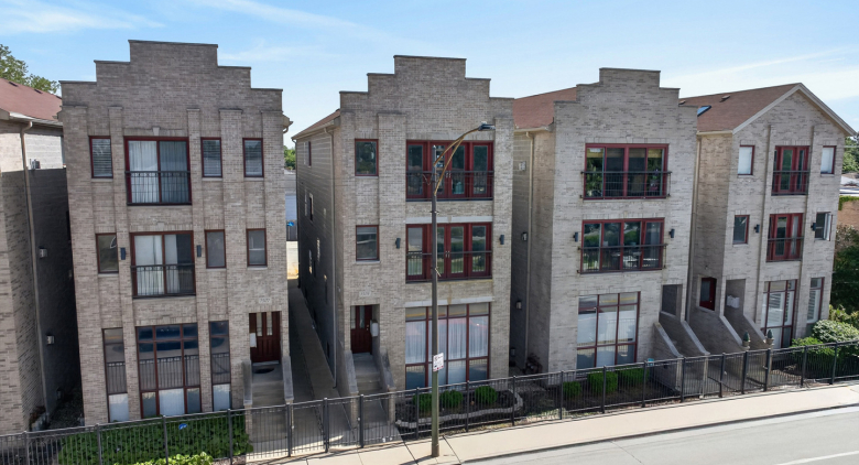 7509 W Irving Park Road