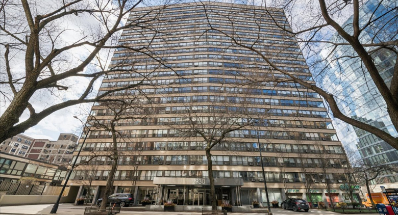 2930 N Sheridan Road #1009