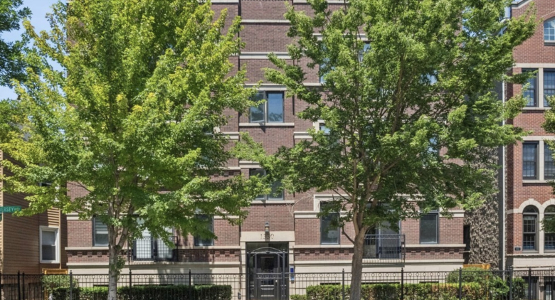 1330 W Diversey Parkway #2E