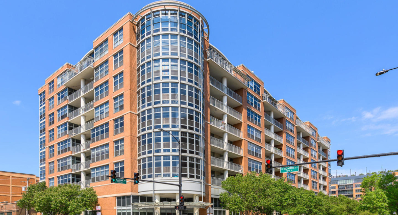 1200 W Monroe St. #413