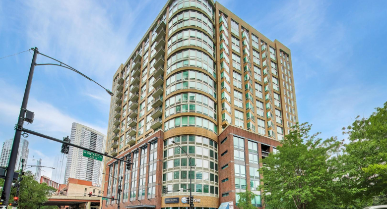 600 N KINGSBURY Street #809