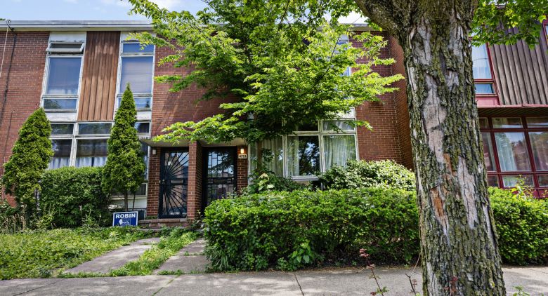 4753 S Woodlawn Ave.