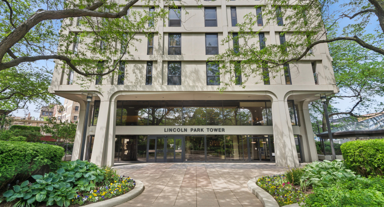 1960 N Lincoln Park West Avenue
